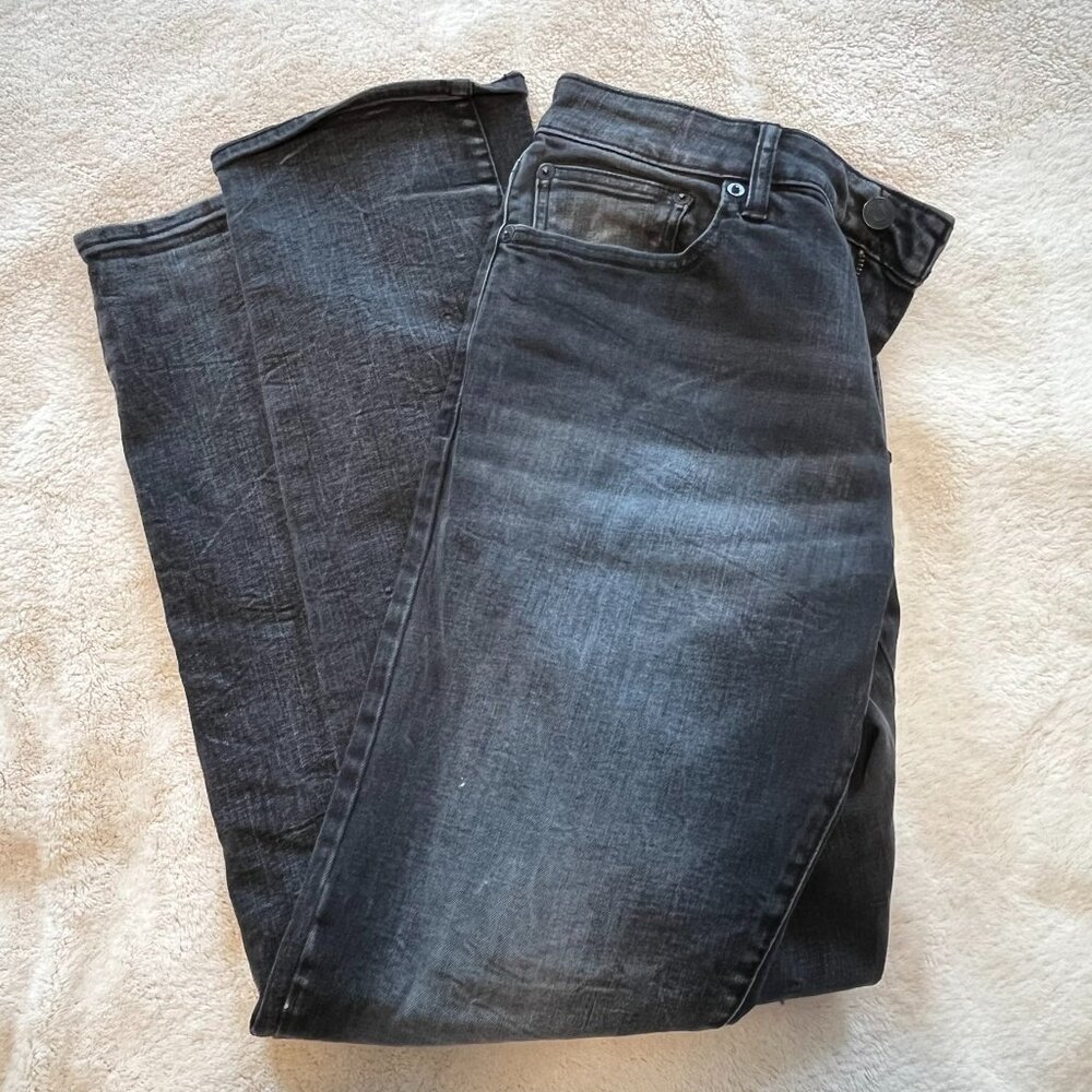American Eagle Slim Straight Jeans